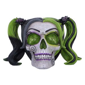 Drop Dead Gorgeous Skull – Beetles and Bugs 19cm